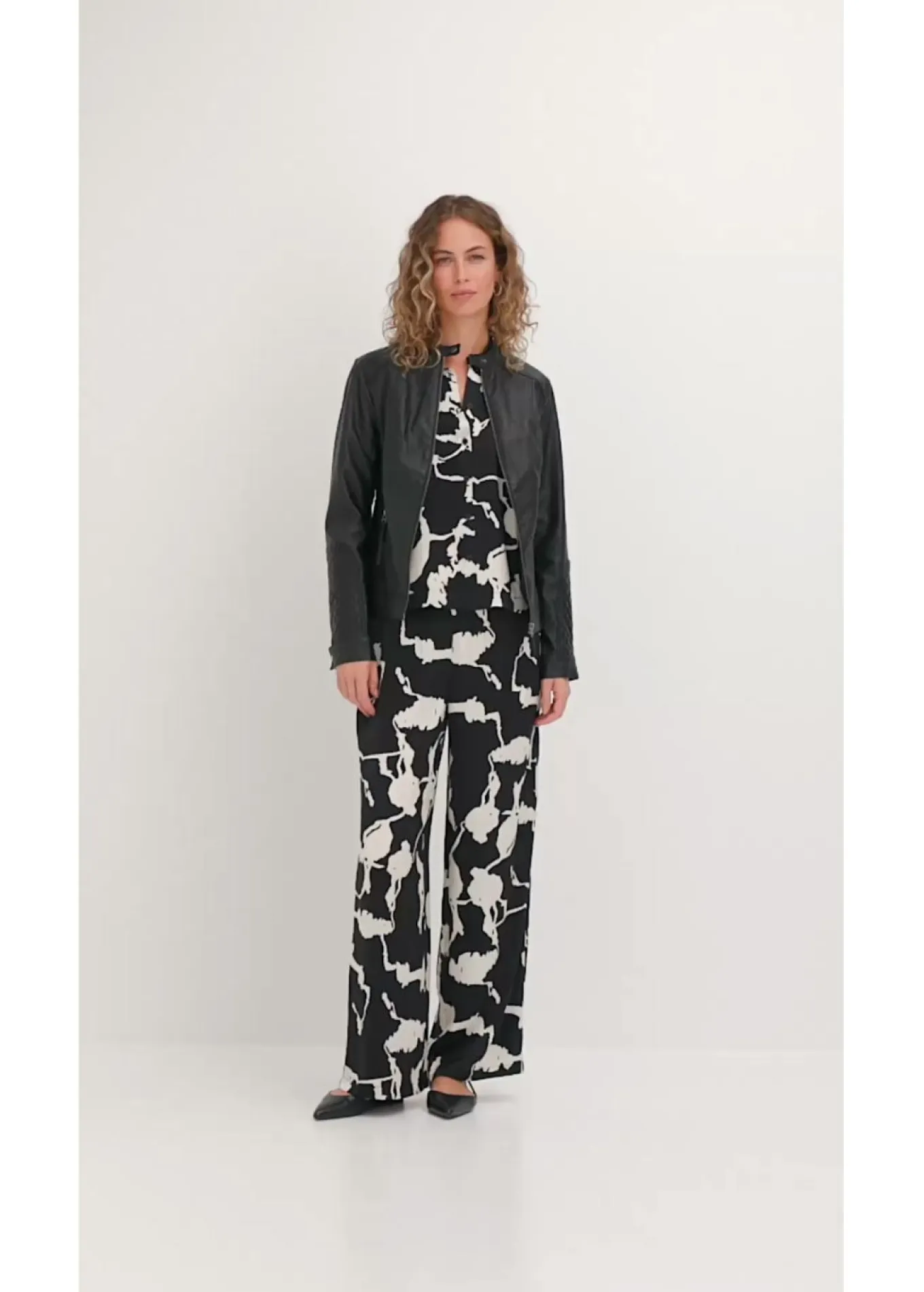 Pantalón palazzo de satén fluido