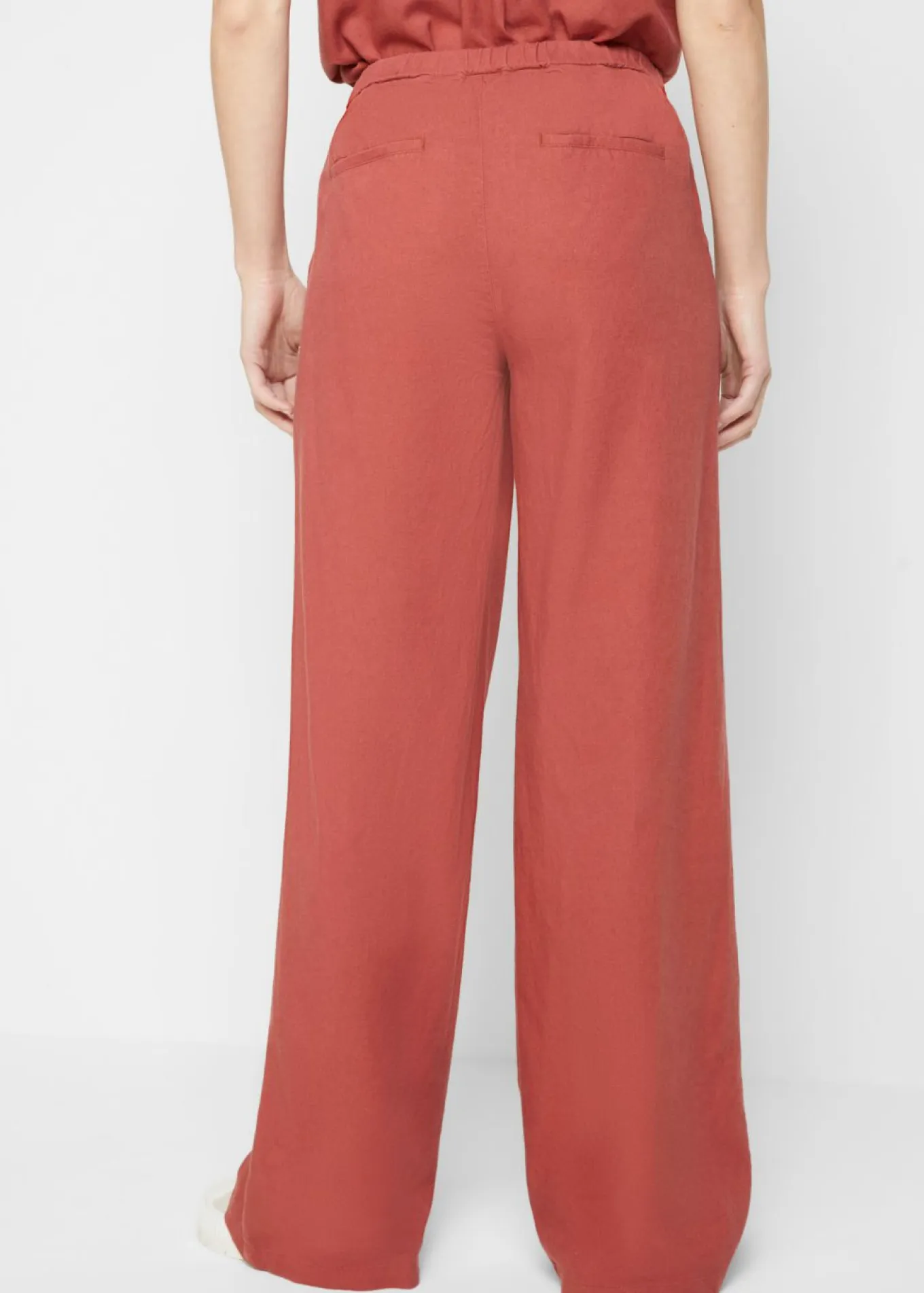 Pantalón palazzo largo con lino