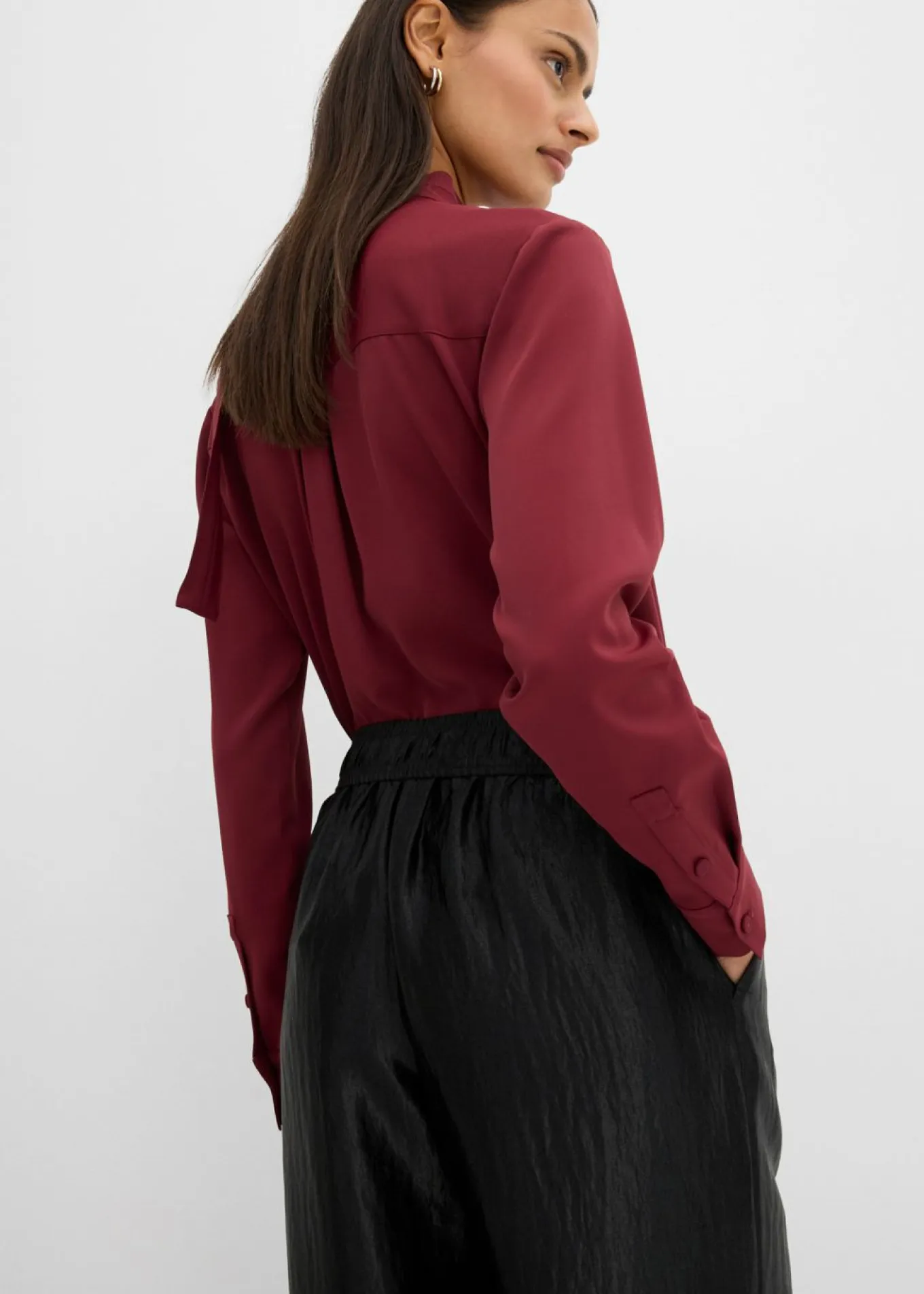 Pantalón palazzo satinado con cinturilla cómoda