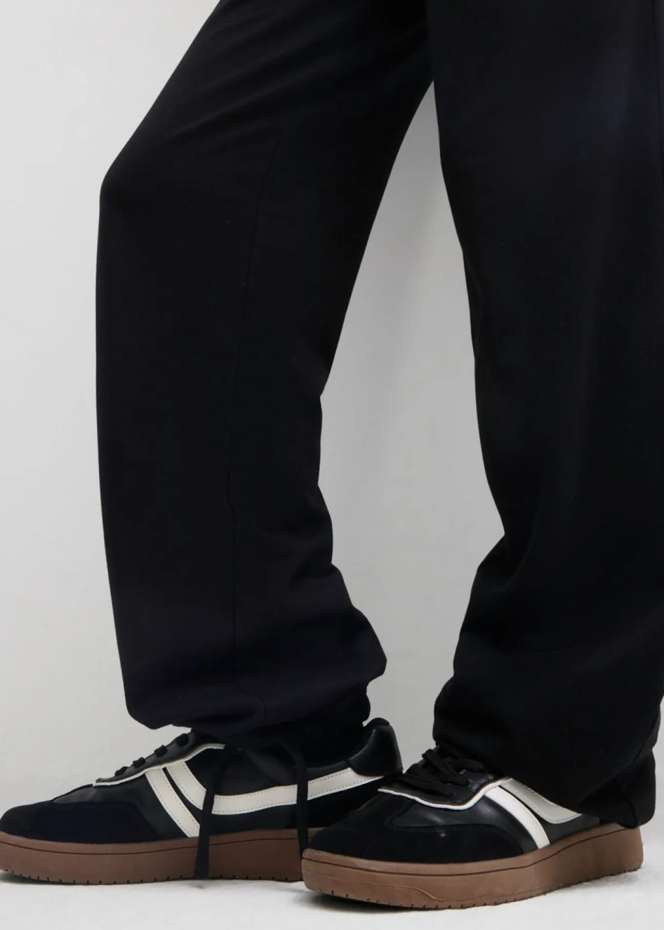 Pantalón premamá de algodón orgánico puro con dobladillo ajustable