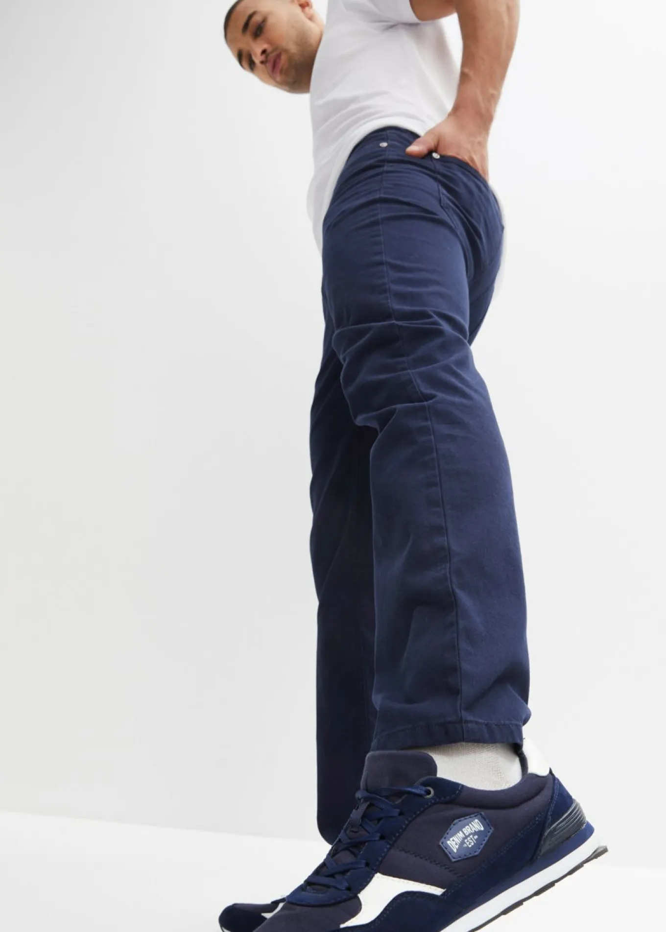 Pantalón sin cierre de algodón puro con corte recto y regular