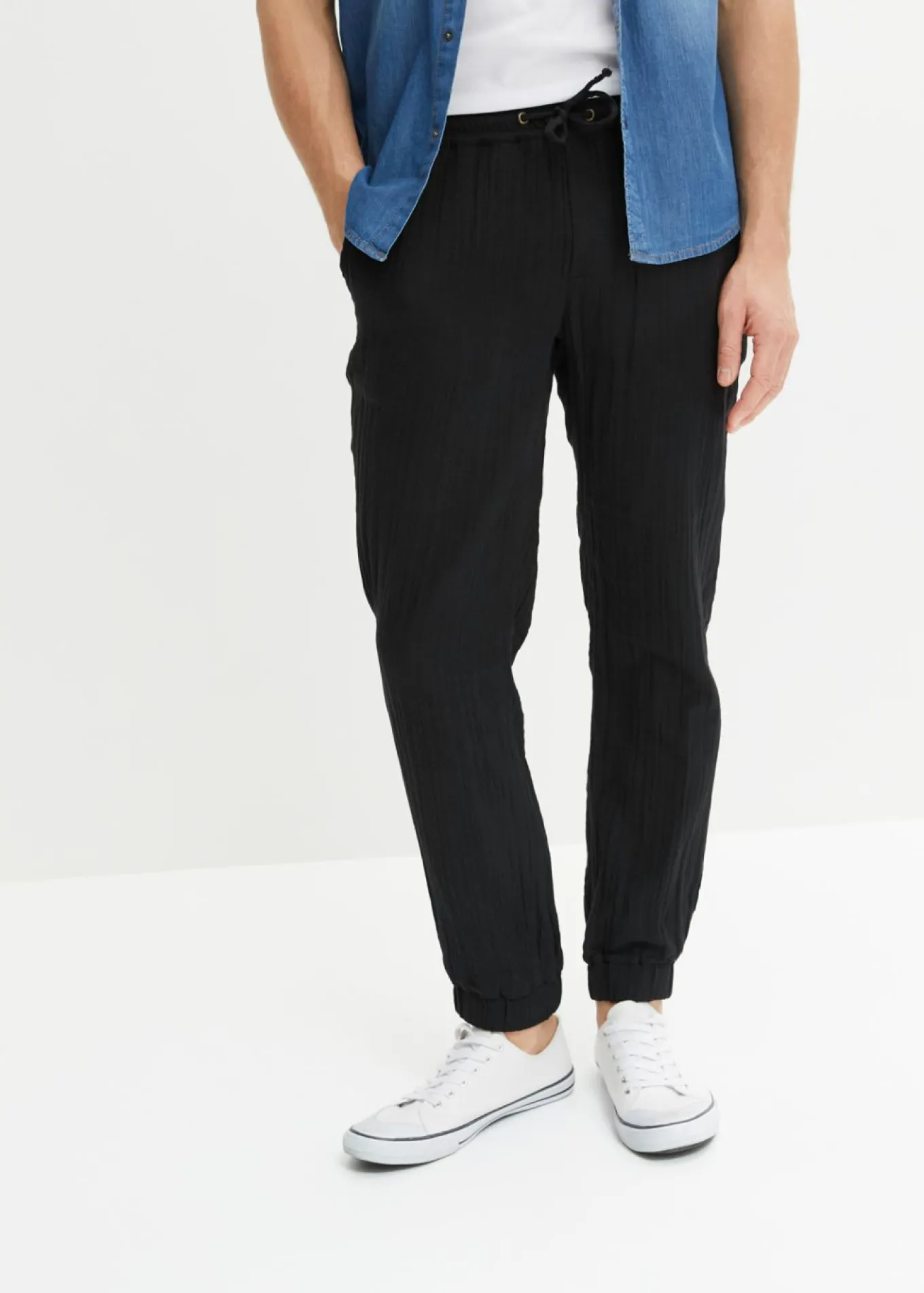 Pantalón sin cierre de muselina con corte regular y tapered