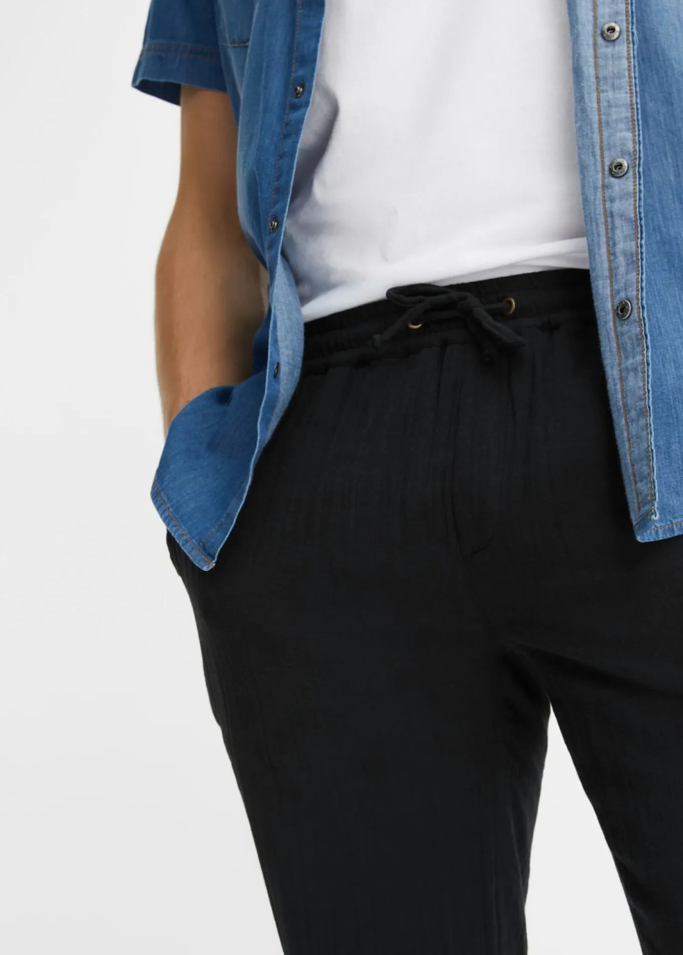 Pantalón sin cierre de muselina con corte regular y tapered