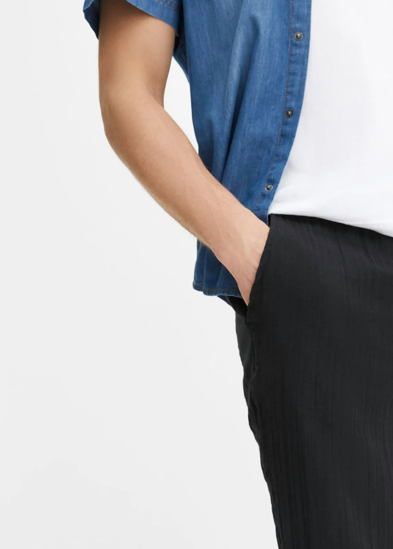 Pantalón sin cierre de muselina con corte regular y tapered