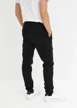 Pantalón sin cierre tipo cargo con recto y regular