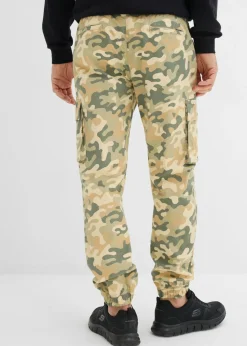 Pantalón sin cierre tipo cargo con recto y regular