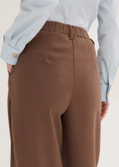 Pantalón tipo barrel con pinzas