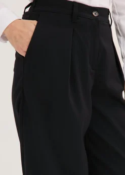 Pantalón tipo barrel con pinzas