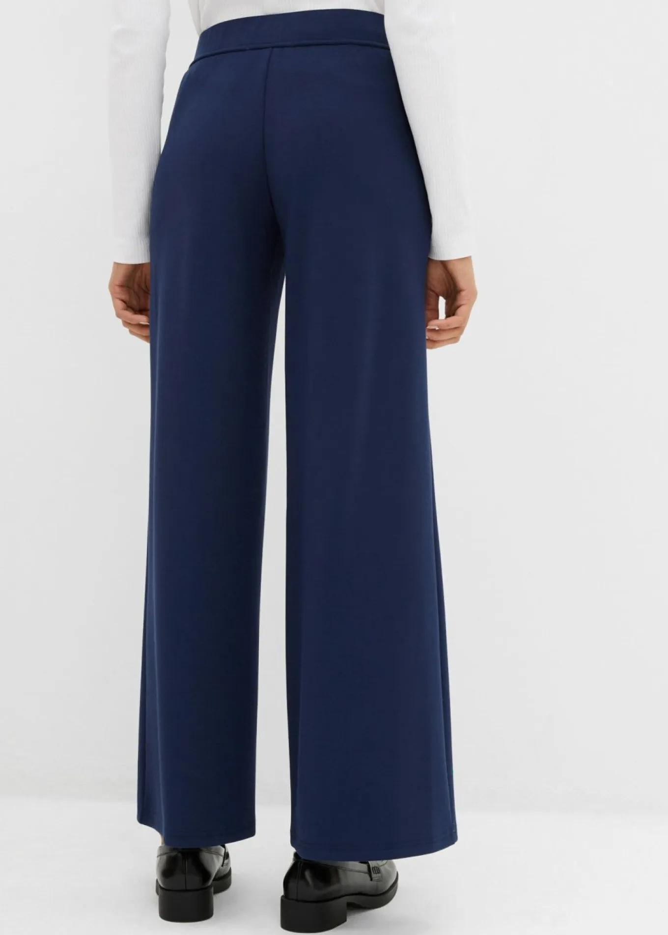 Pantalón tipo bootcut de mezcla de viscosa ligeramente brillante