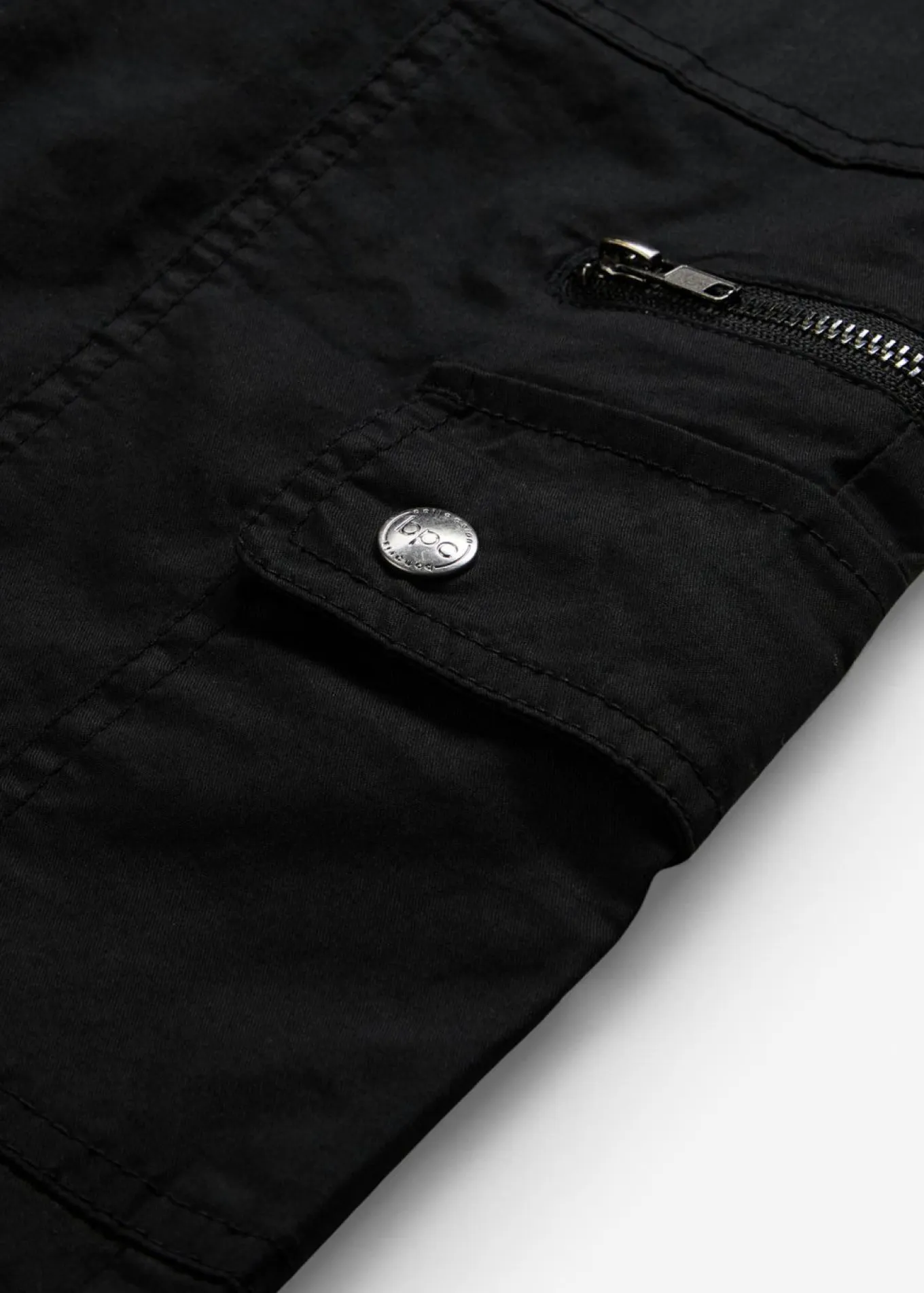 Pantalón tipo cargo de algodón, mid waist