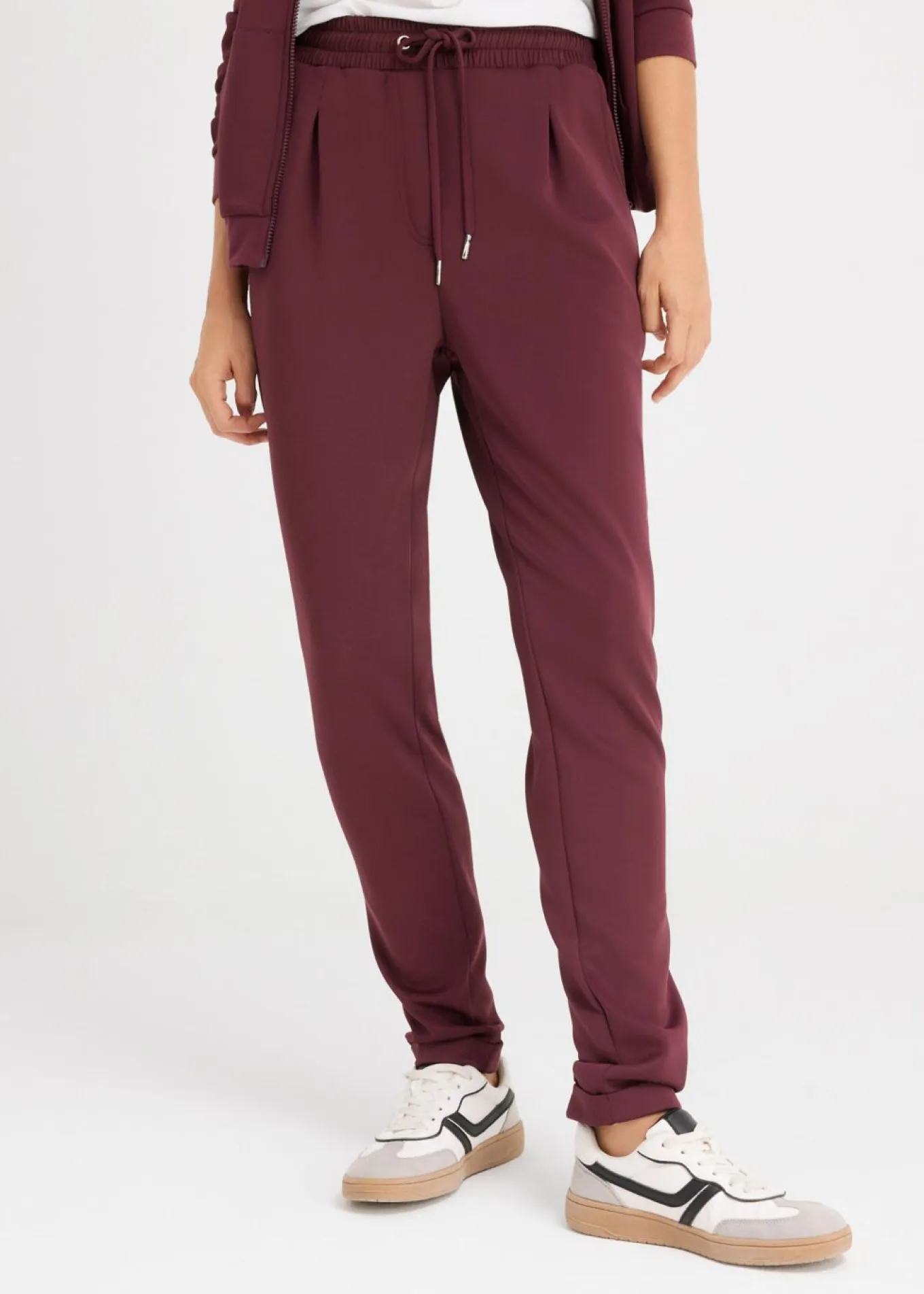Pantalón tipo chino de neopreno
