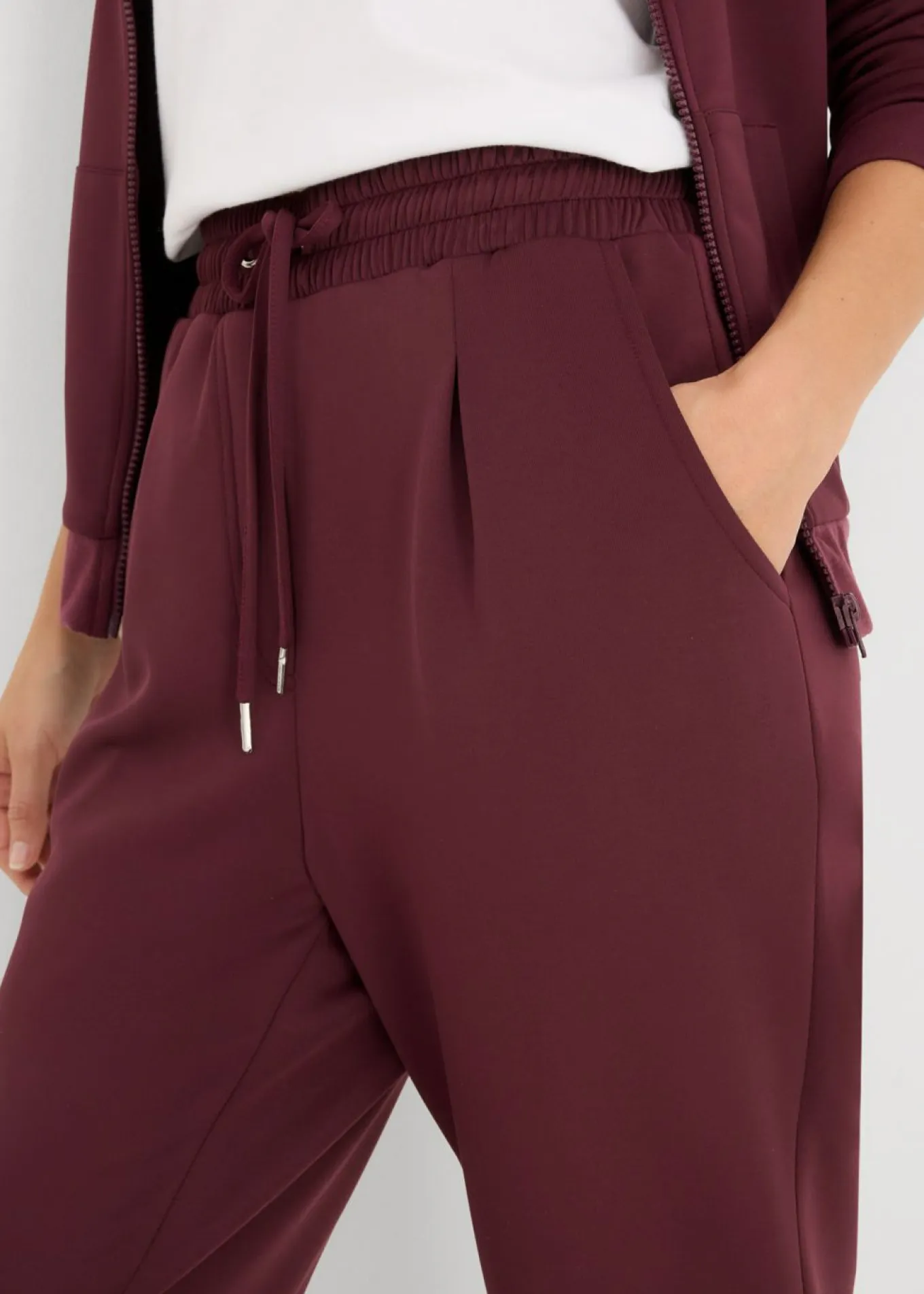Pantalón tipo chino de neopreno