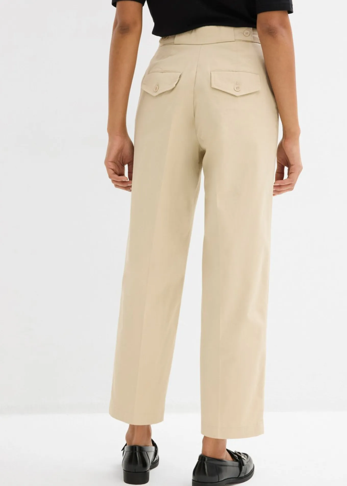 Pantalón tipo chino de sarga de algodón
