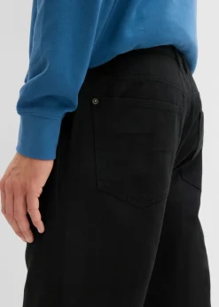 Pantalón térmico con corte holgado, cinturilla cómoda y diseño recto