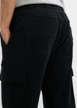 Pantalón térmico con corte relajado y diseño tapered