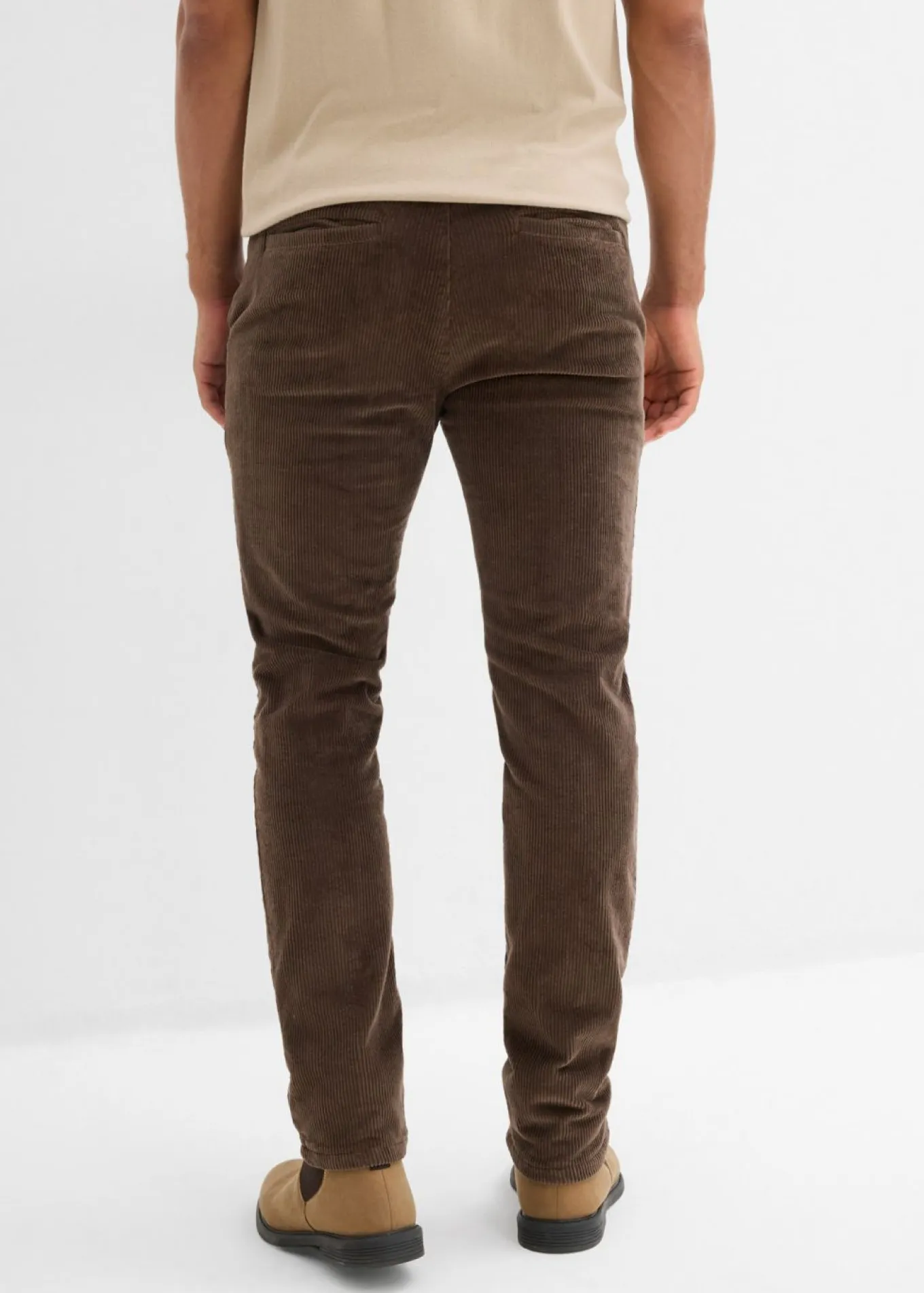 Pantalón térmico de pana con corte regular, forro de franela y diseño recto