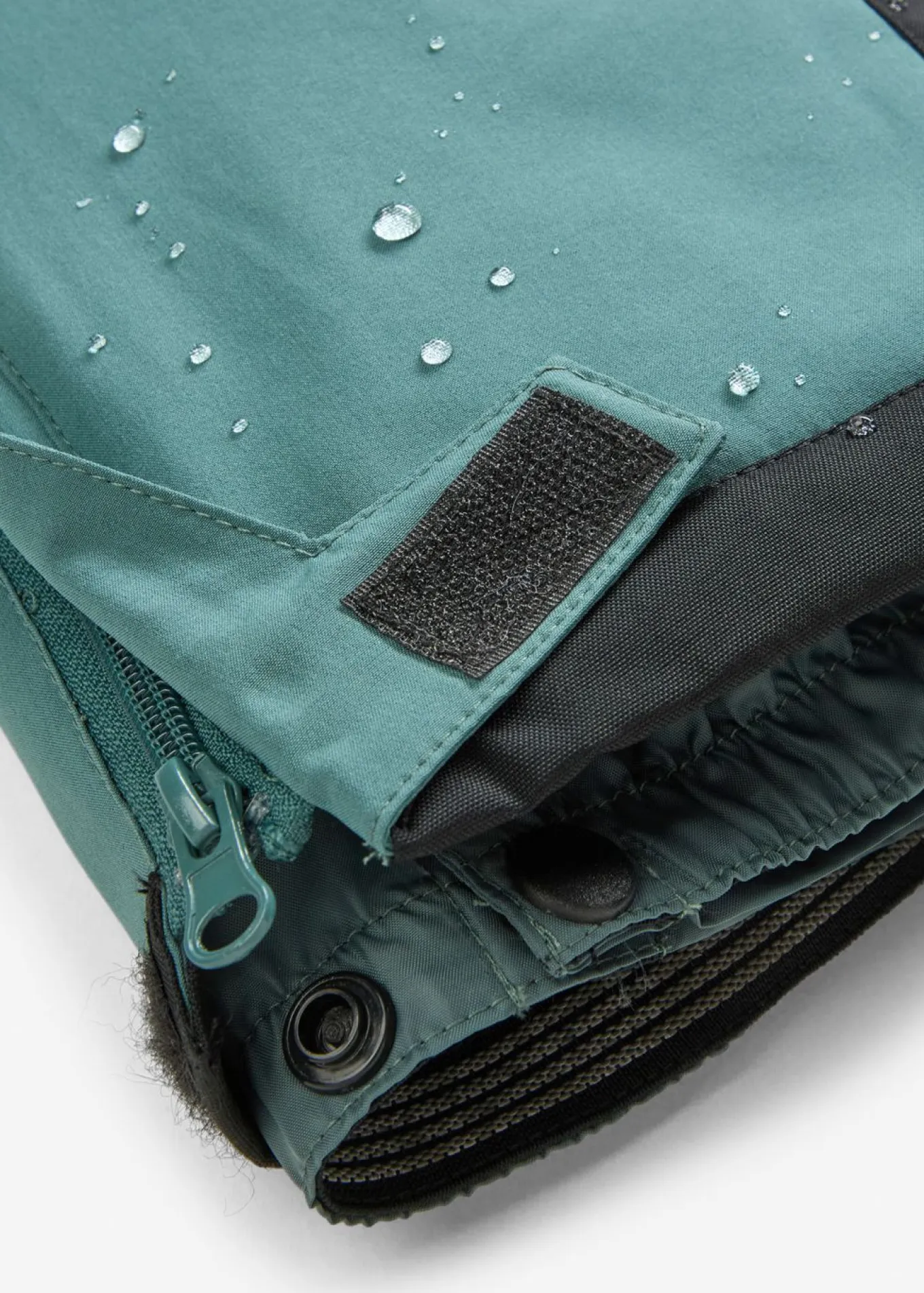 Pantalón térmico funcional de esquí con tirantes desmontables, material impermeable y corte recto