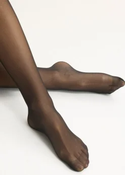 Pantis de 30 den con braguita y cinturilla cómoda