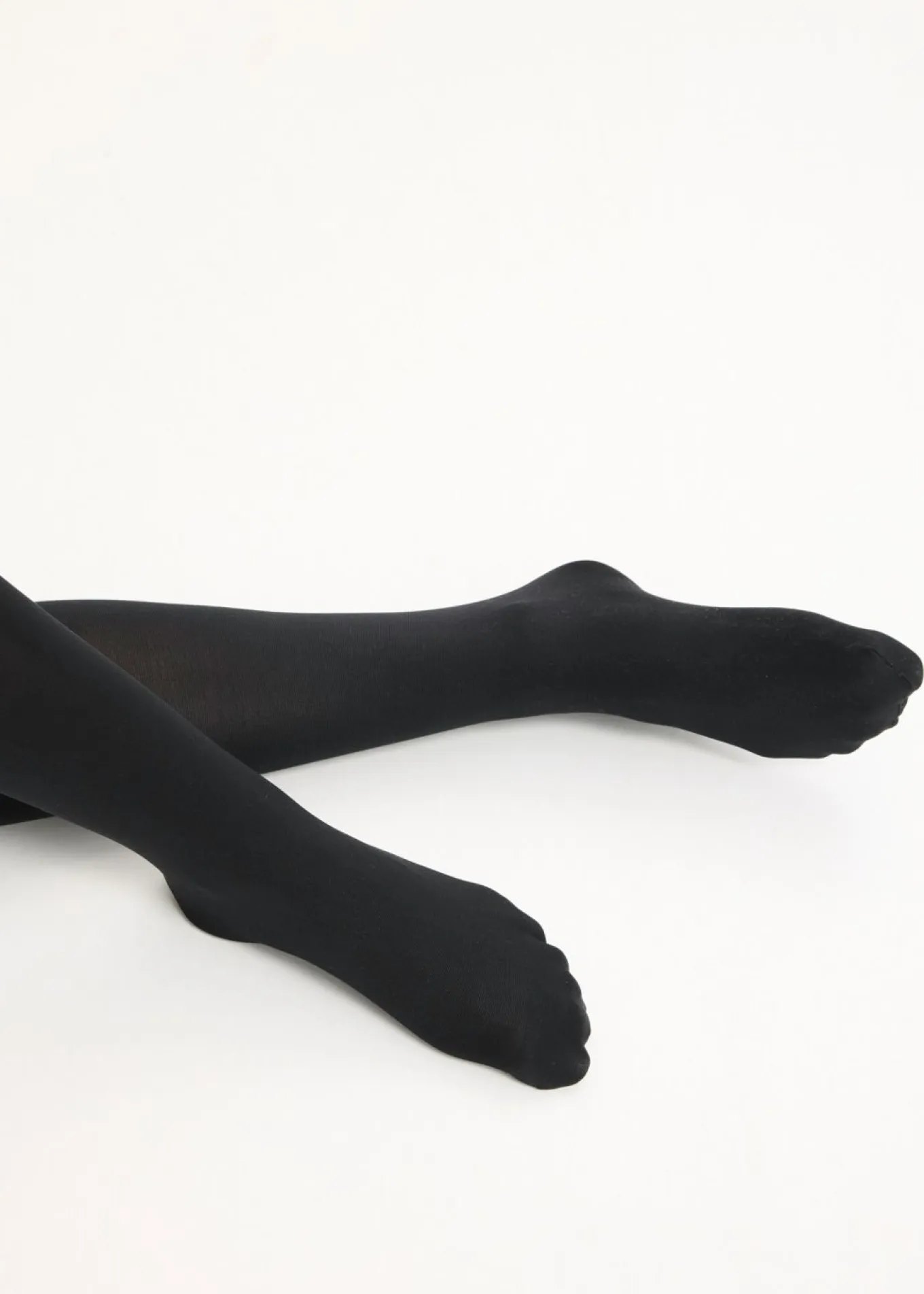 Pantis moldeadores opacos de 80 den con control de abdomen y cinturilla cómoda