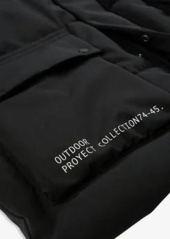 Parka acolchada con detalles deportivos y capucha