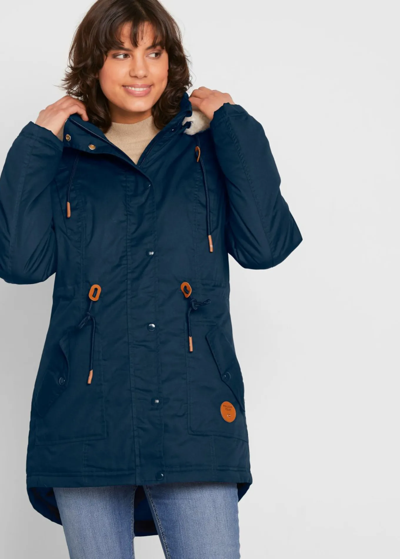 Parka acolchada con ribete de pelo sintético