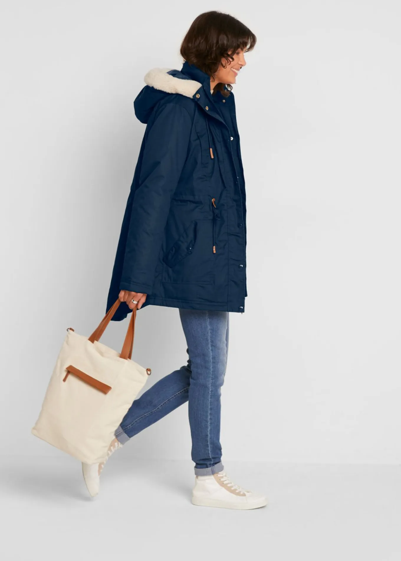 Parka acolchada con ribete de pelo sintético