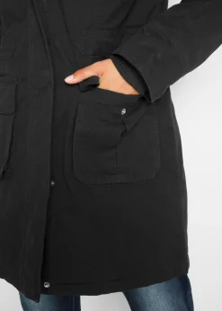 Parka con capucha forrada de tejido polar