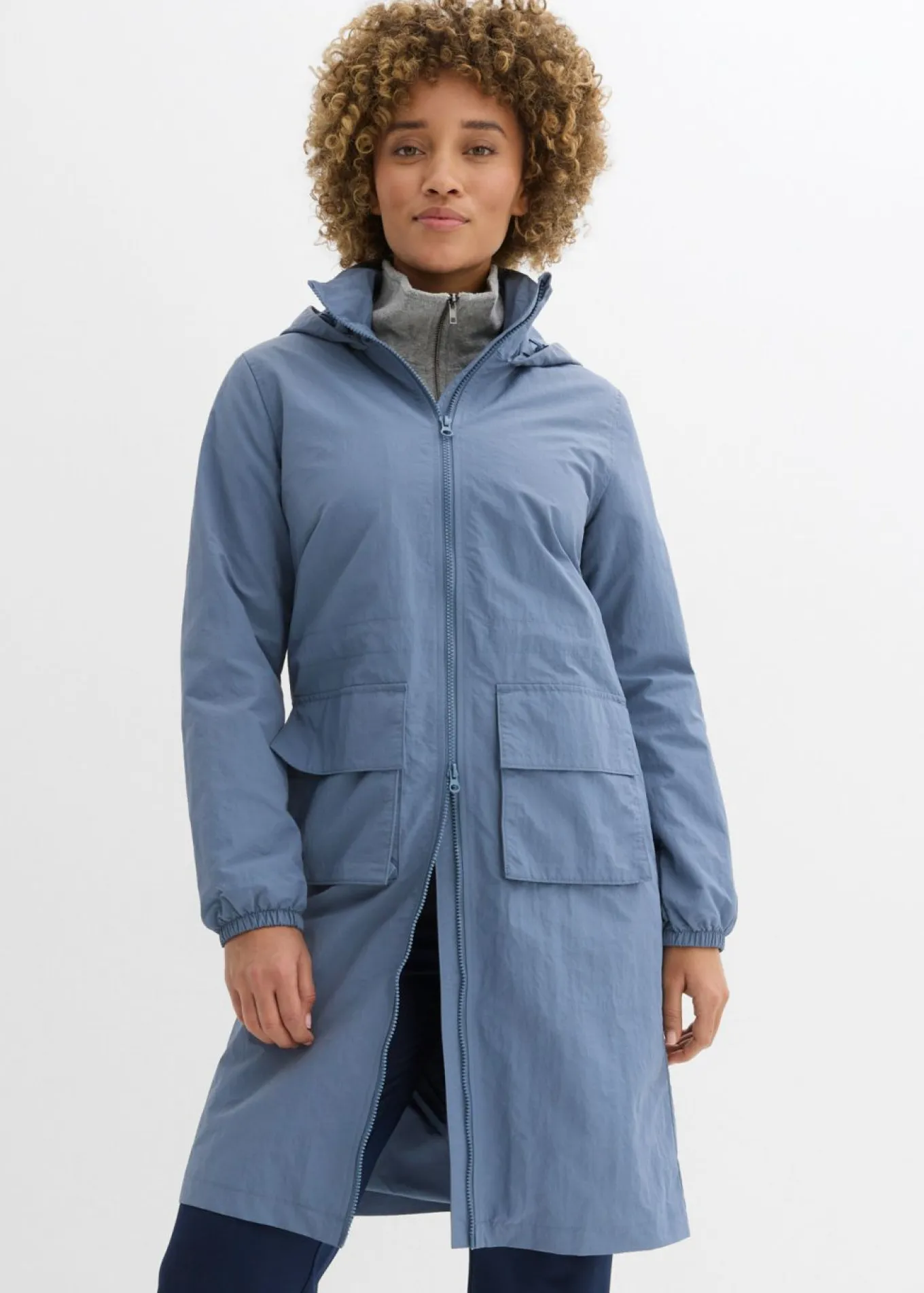 Parka ligera repelente al agua