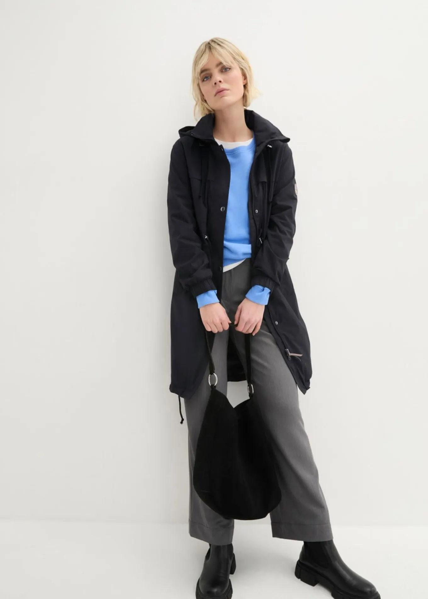 Parka tipo gabardina con bolsillos grandes
