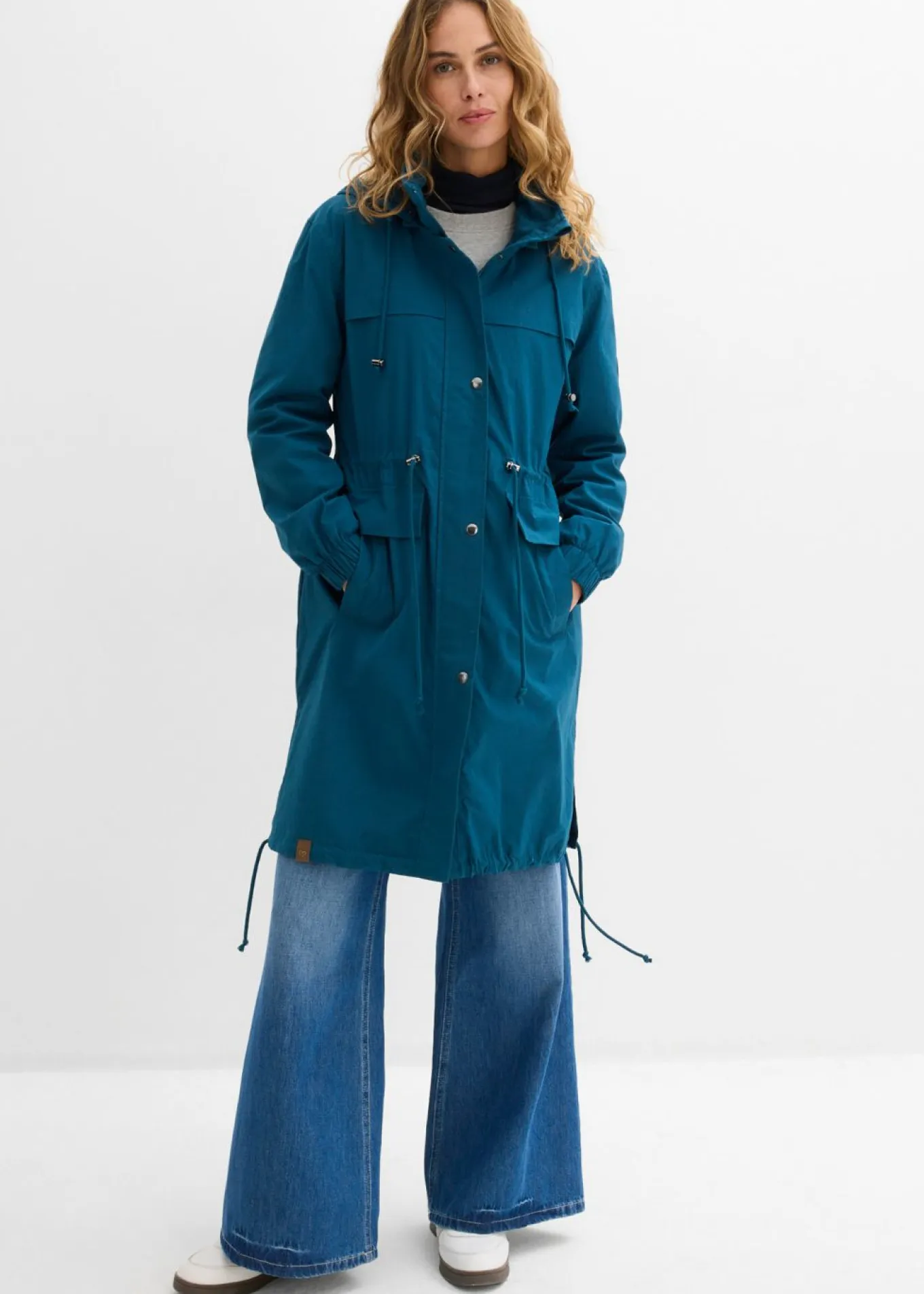 Parka tipo gabardina con bolsillos grandes