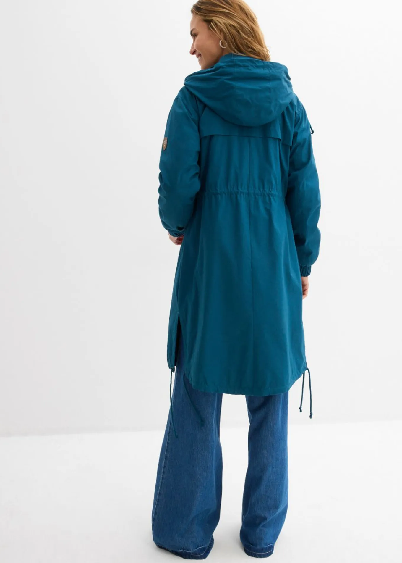 Parka tipo gabardina con bolsillos grandes