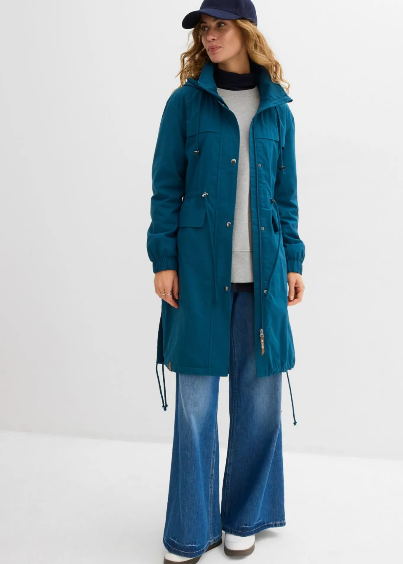 Parka tipo gabardina con bolsillos grandes
