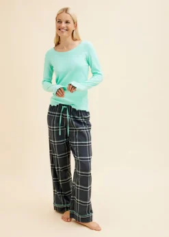 Pijama con camiseta de canalé y pantalón de franela