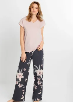 Pijama con pantalón ancho