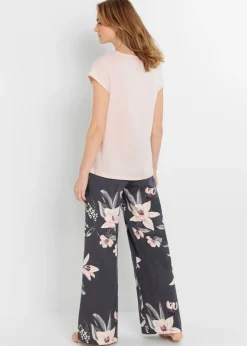 Pijama con pantalón ancho