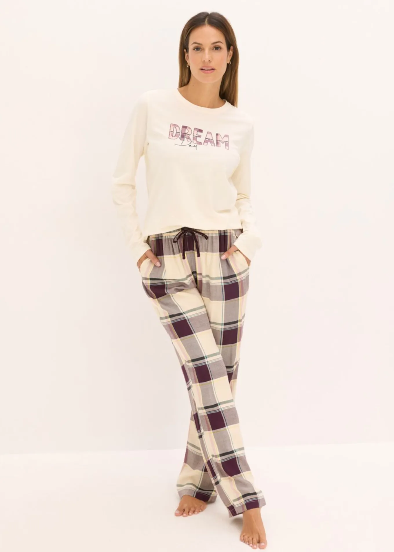 Pijama con pantalón suave y bolsa de regalo