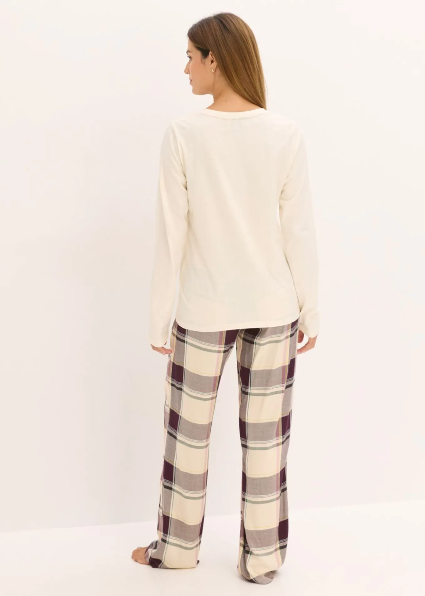 Pijama con pantalón suave y bolsa de regalo