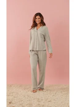 Pijama con viscosa y botones