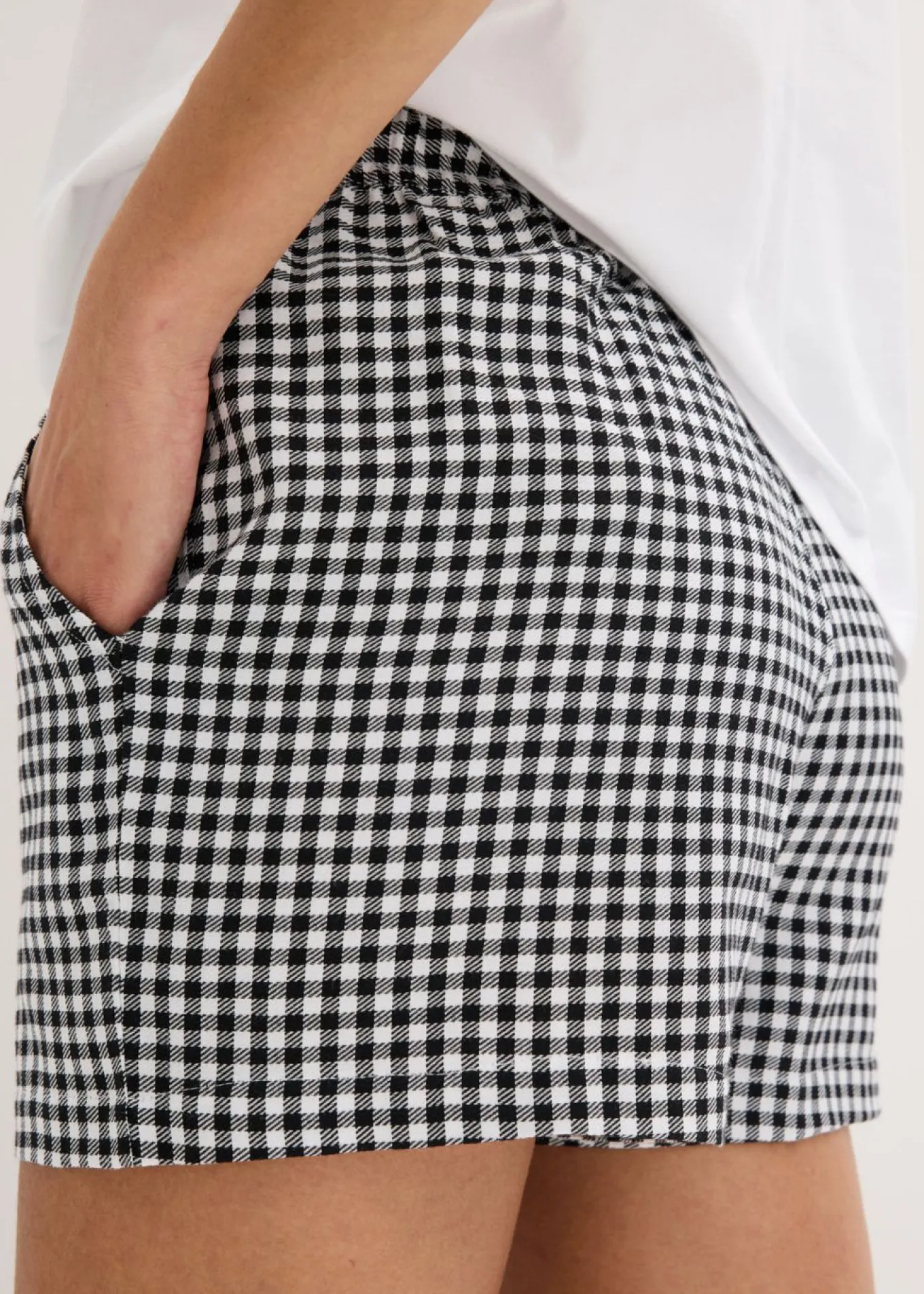 Pijama corto con pantalón tejido