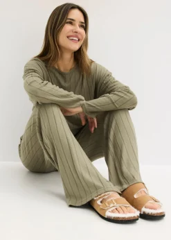 Pijama de canalé suave