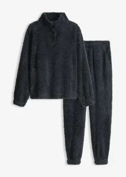 Pijama de material suave