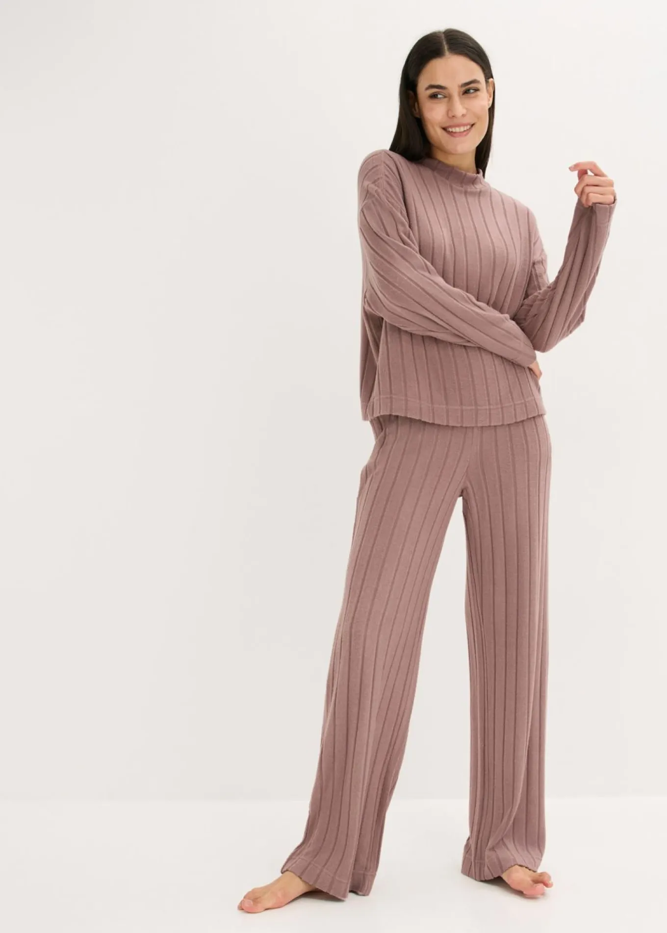 Pijama holgado de punto suave de canalé