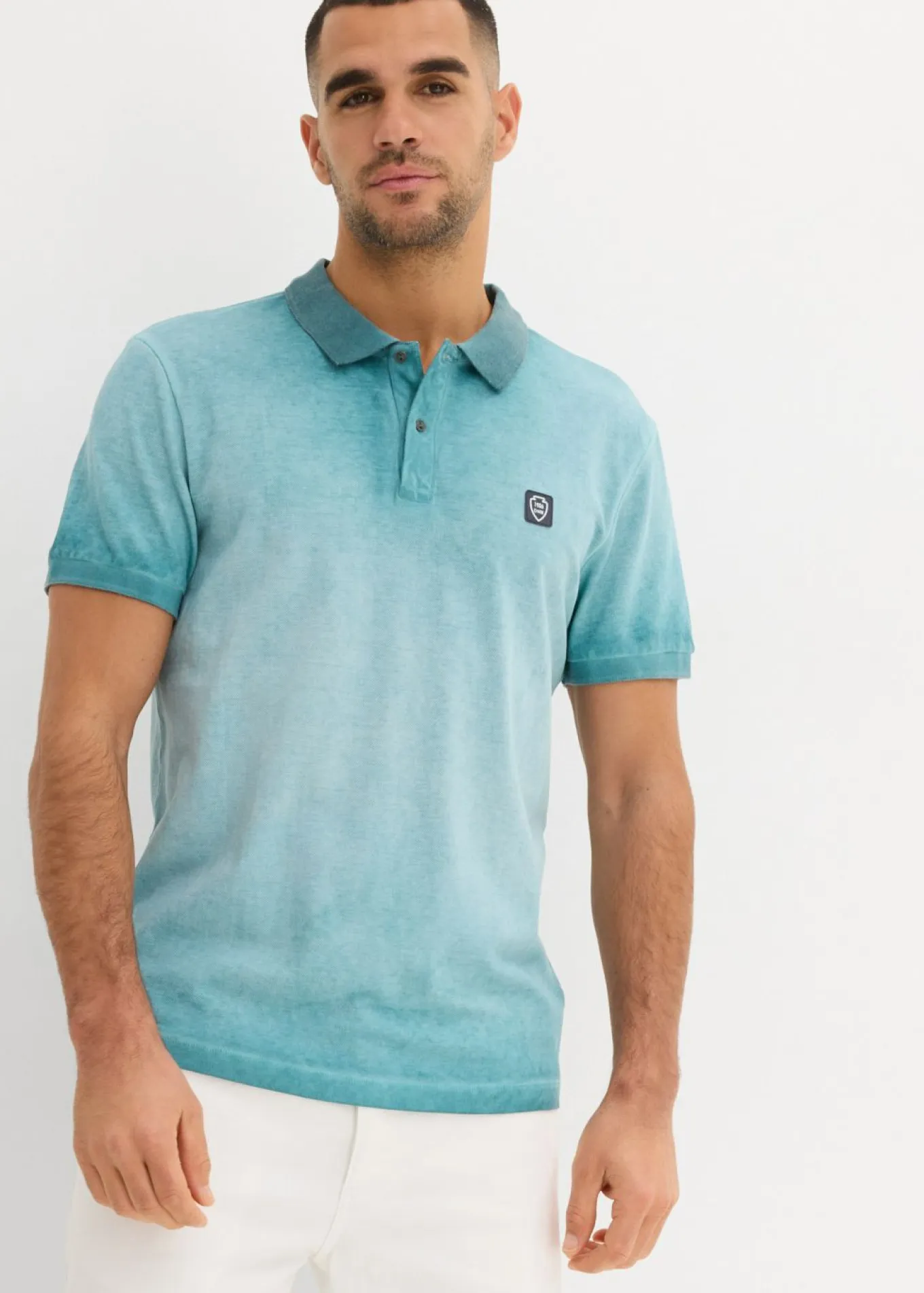 Polo de piqué con aspecto desgastado
