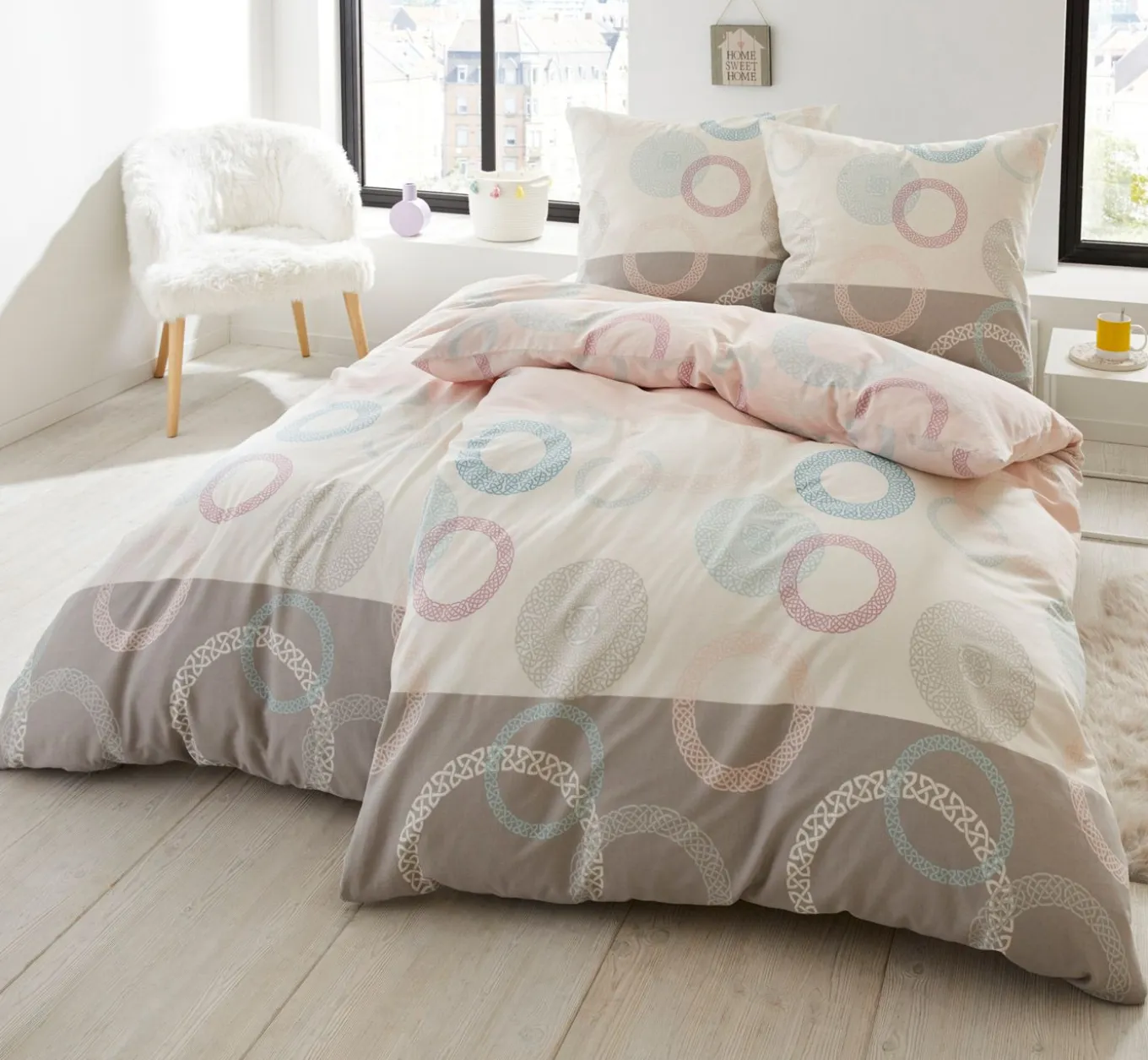 Ropa de cama con círculos
