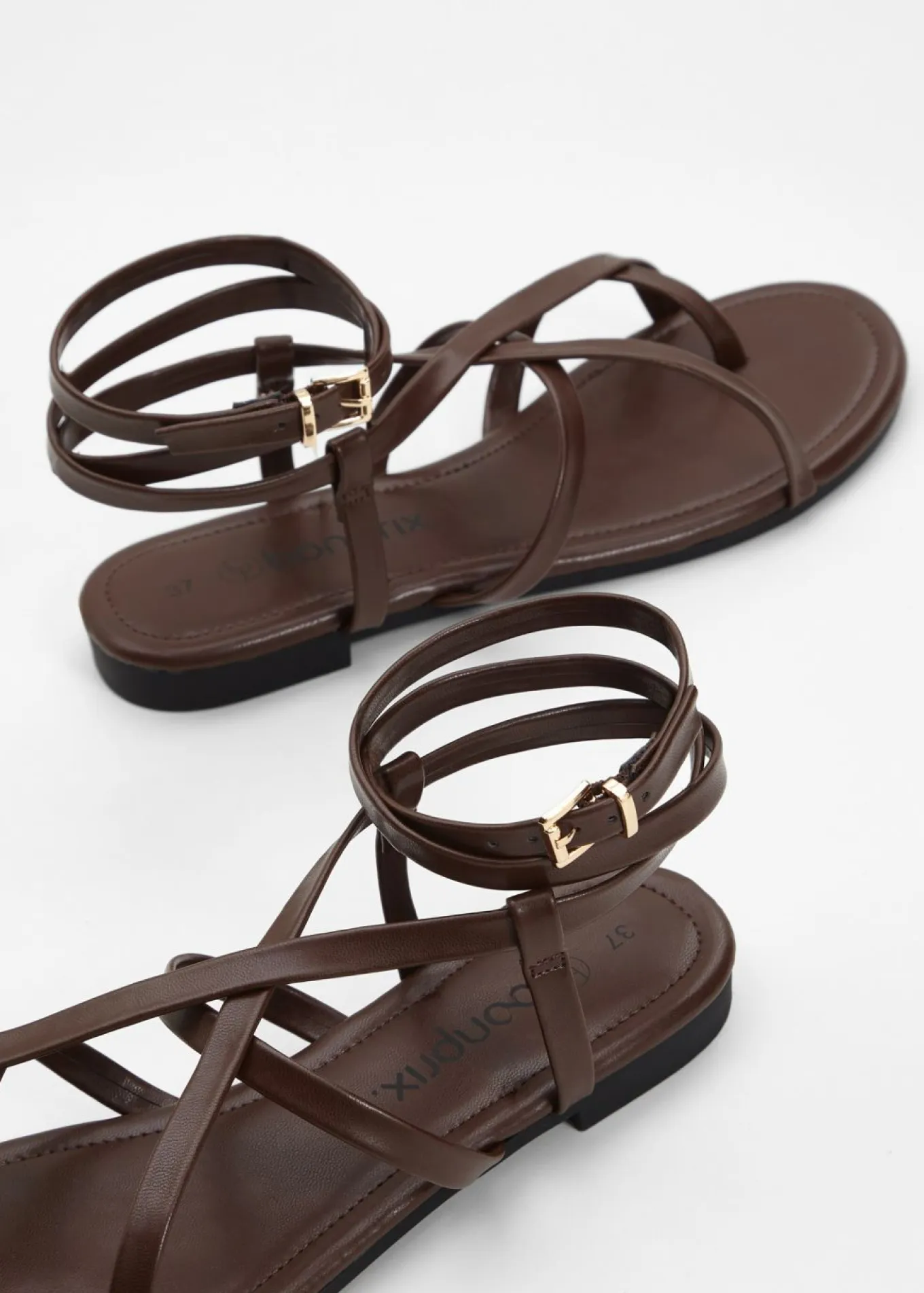 Sandalias de tiras