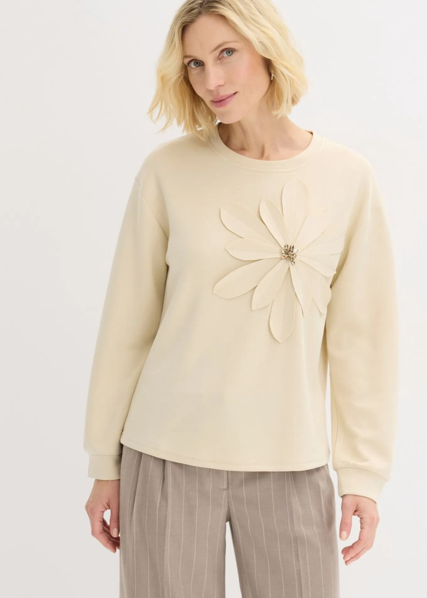 Sudadera con aplicación