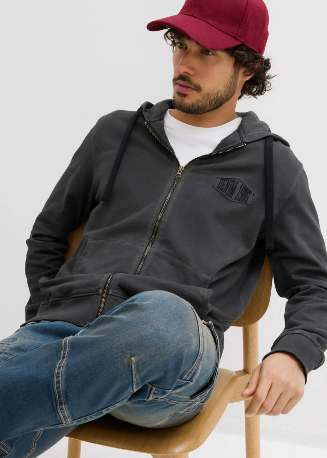 Sudadera con capucha con efecto desgastado