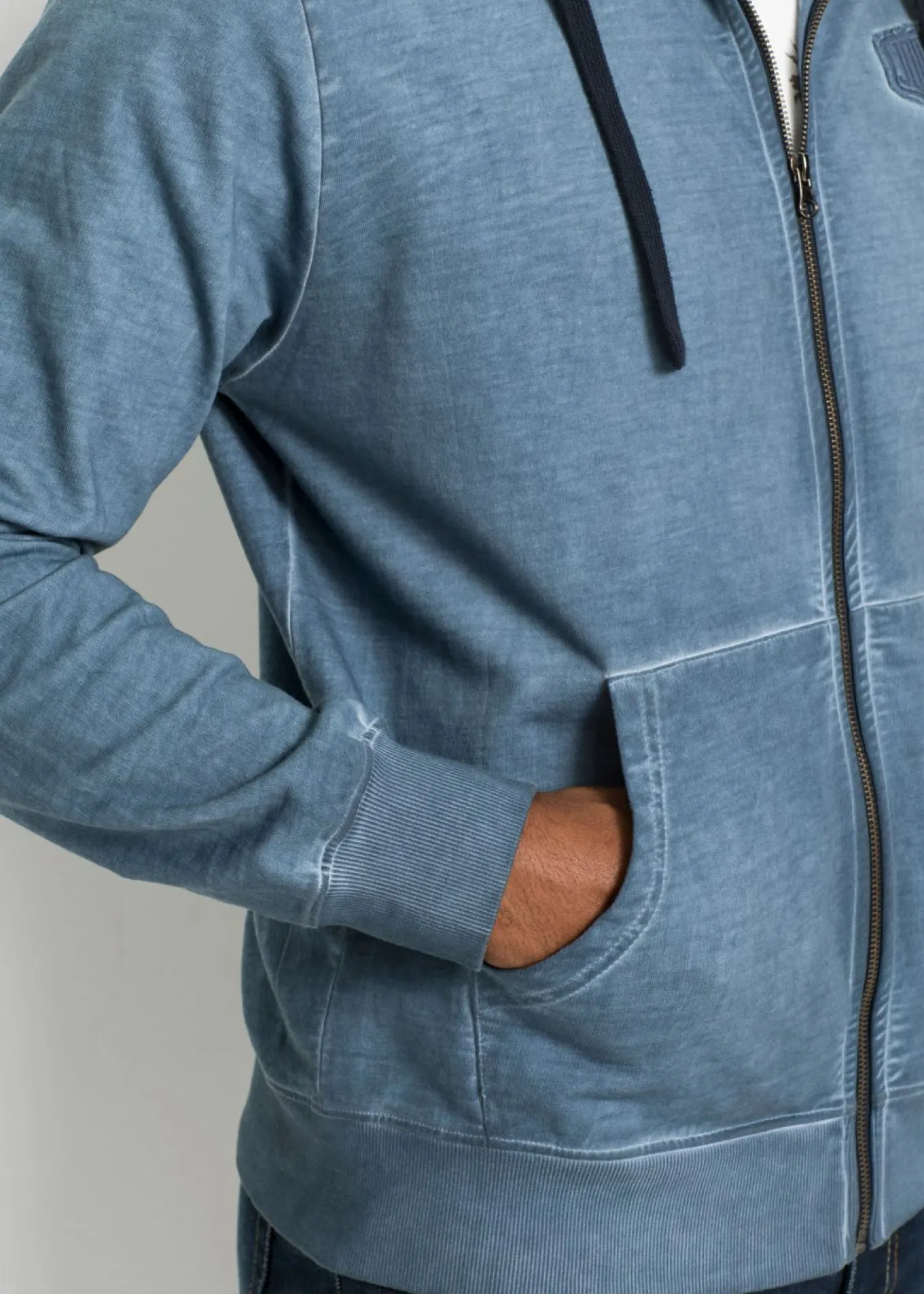 Sudadera con capucha con efecto desgastado