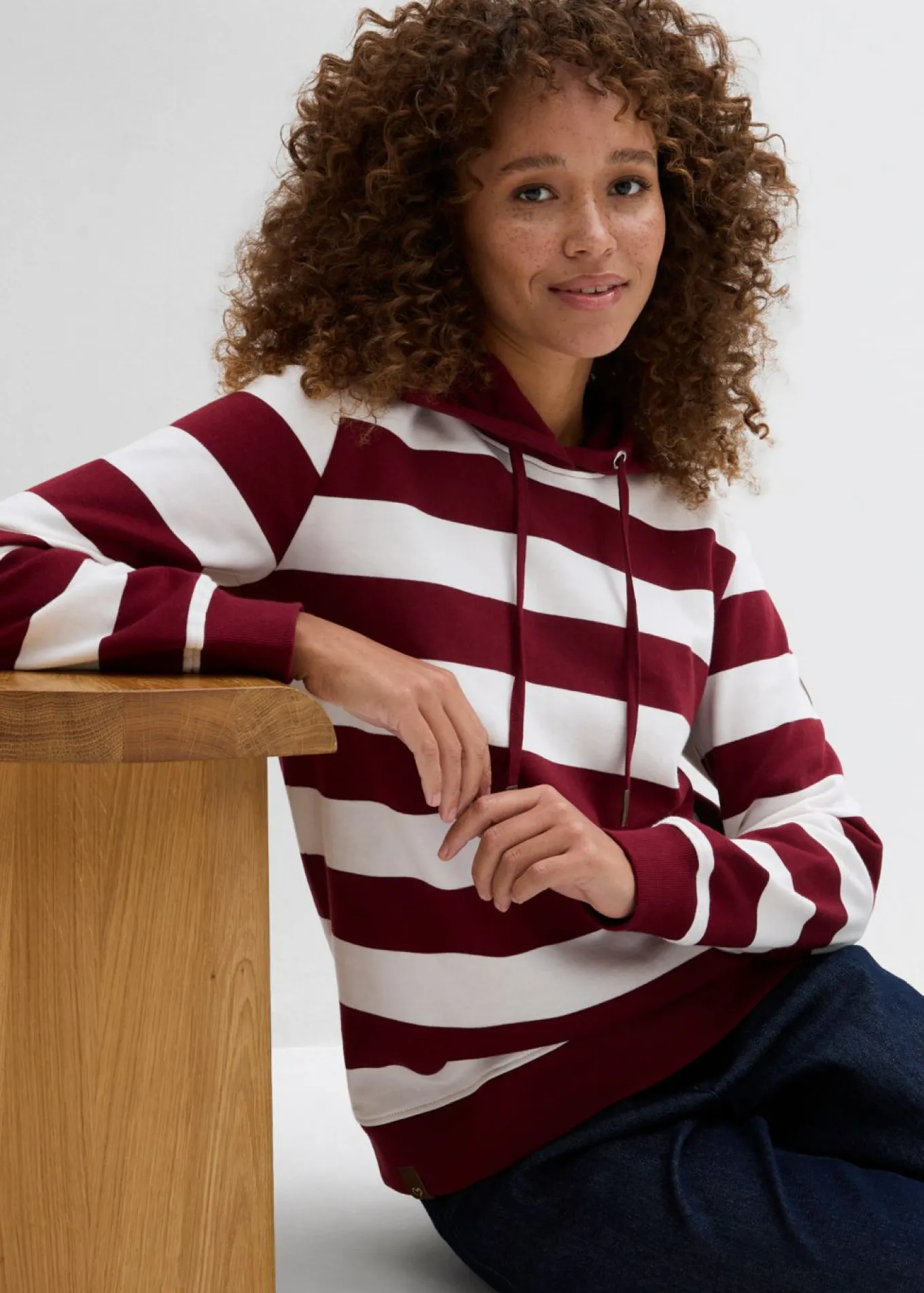 Sudadera con capucha de algodón puro