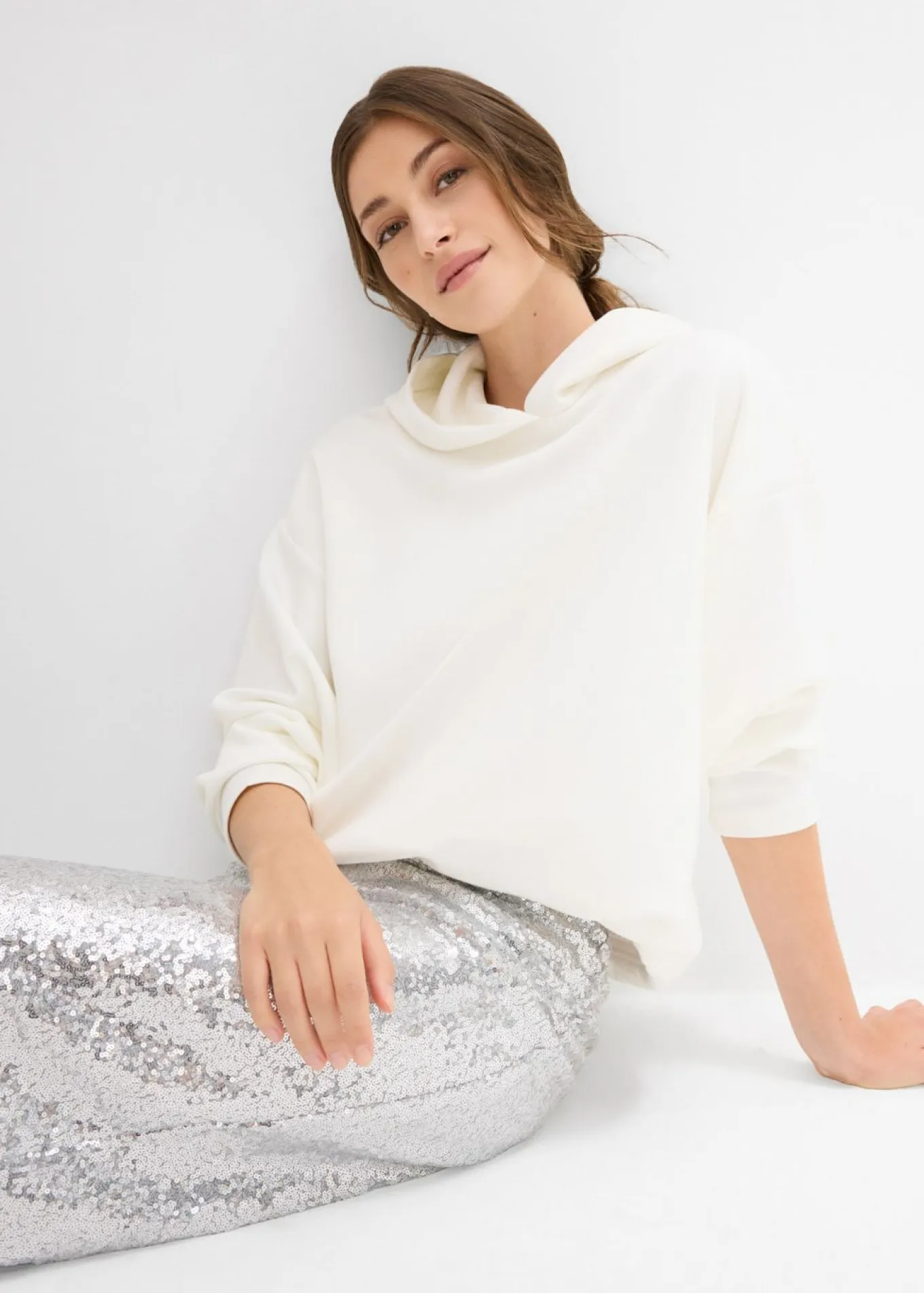 Sudadera con capucha de mezcla de viscosa ligeramente brillante